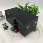 black-packaging-perfume-box-01