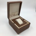 leather-single-wooden-watch-box-with-cushion-02