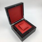 luxury-wooden-pu-leather-pillow-watch-gift-box-01