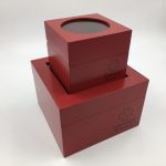 red-printing-empty-inside-wooden-watch-without-pillow-01