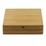 small-pine-wooden-gift-box-with-lid-01