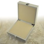 sponge-insert-wooden-gift-box-for-jewelry-with-lock-03