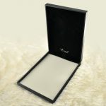 velvet-insert-empty-wooden-special-jewelry-box-for-necklace-03