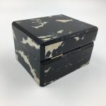 western-style-with-a-little-pillow-wooden-box-for-watch-01