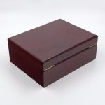 wooden-jewelry-display-case-03