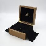 wooden-watch-packing-box-for-present-with-velvet-lining-01